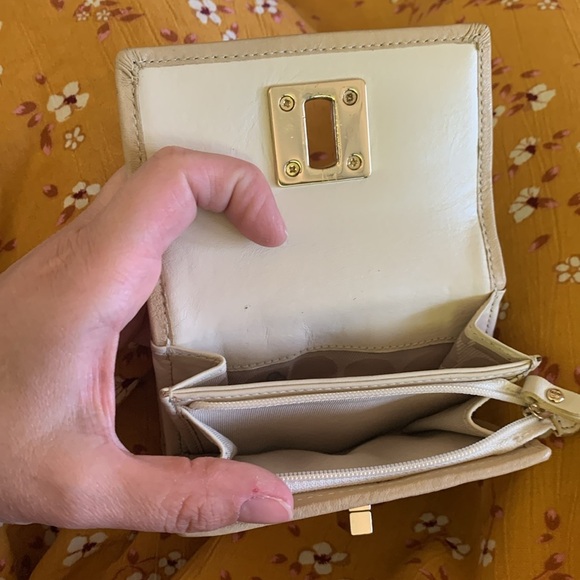 Kate Spade Vintage Trifold Cream Tan Leather Wallet Gold Turn Lock Coin Purse - Picture 7 of 14